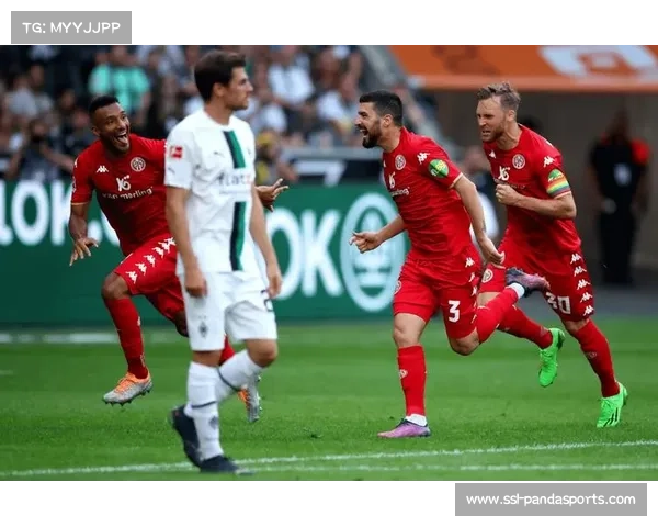 达科斯塔自摆乌龙，门兴客场一球领先美因茨