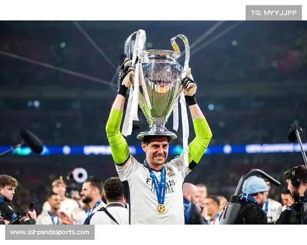 皇马迎战塞维利亚，库尔图瓦与对手锋线对决成看点